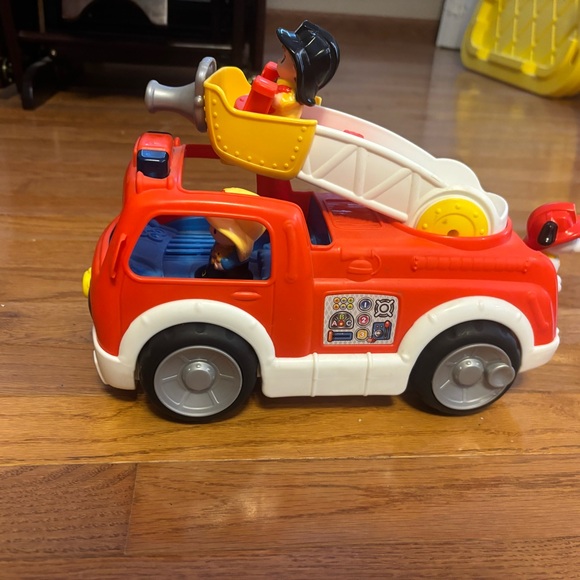 Little people fire truck - Picture 1 of 2